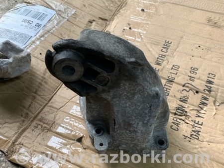 ФОТО Кронштейн правый для Mercedes-Benz E-CLASS W212 (09-16) Київ