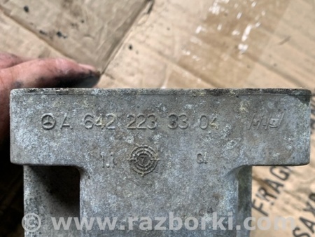 ФОТО Кронштейн левый для Mercedes-Benz E-CLASS W212 (09-16) Київ