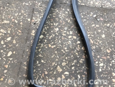 ФОТО Уплотнительная резинка передняя правая для Subaru Outback V BS (14-21) Київ