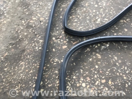 ФОТО Уплотнительная резинка передняя правая для Subaru Outback V BS (14-21) Київ