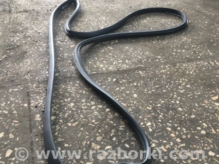 ФОТО Уплотнительная резинка передняя правая для Subaru Outback V BS (14-21) Київ