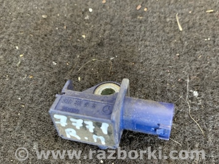 ФОТО Датчик удара передний правый для Mercedes-Benz E-CLASS W212 (09-16) Київ