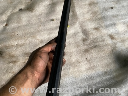 ФОТО Молдинг на дверь задний правый для Subaru Forester SG S11 (02-08) Київ