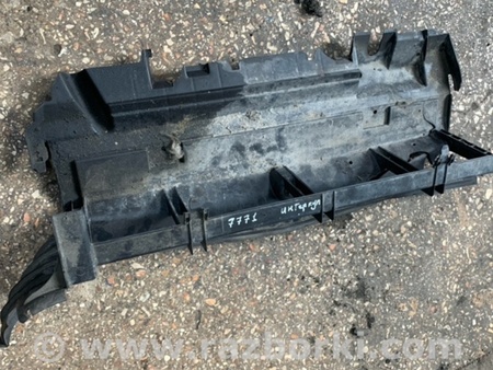 ФОТО Накладка радиатора для Mercedes-Benz E-CLASS W212 (09-16) Київ