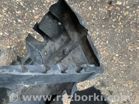 ФОТО Накладка радиатора для Mercedes-Benz E-CLASS W212 (09-16) Київ