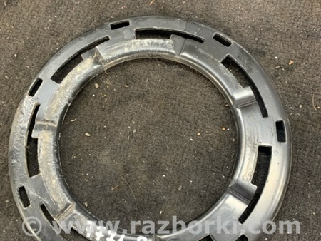 ФОТО Кронштейн правый для Mercedes-Benz E-CLASS W212 (09-16) Київ