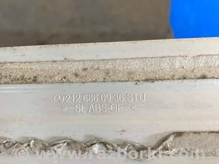 ФОТО Накладка на порог в салоне передняя правая для Mercedes-Benz E-CLASS W212 (09-16) Київ