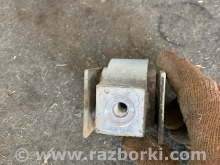 ФОТО Подушка редуктора задняя для Mercedes-Benz E-CLASS W212 (09-16) Київ