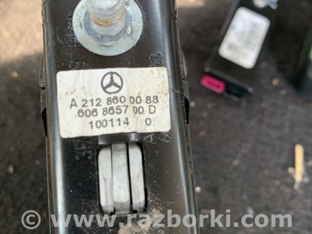 ФОТО Кронштейн передний правый для Mercedes-Benz E-CLASS W212 (09-16) Київ