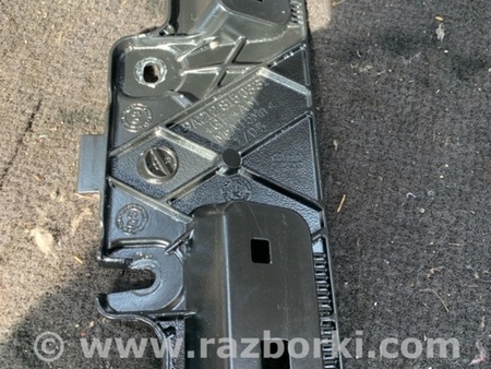 ФОТО Кронштейн задний правый для Mercedes-Benz E-CLASS W212 (09-16) Київ