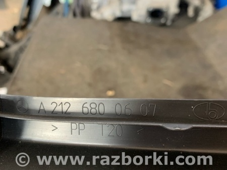 ФОТО Пластик правый для Mercedes-Benz E-CLASS W212 (09-16) Київ