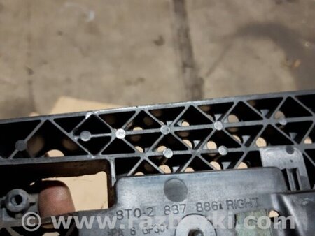 ФОТО Кронштейн ручки дверной задний правый для Audi (Ауди) Q5 I 8R (08-17) Київ