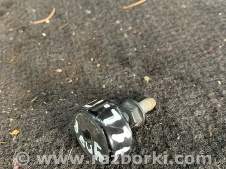 ФОТО Упор капота для Mercedes-Benz E-CLASS W212 (09-16) Київ