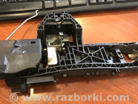 ФОТО Кронштейн ручки дверной передний правый для Mercedes-Benz E-CLASS W212 (09-16) Київ