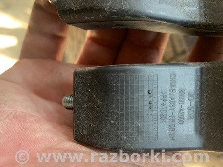 ФОТО Направляющая стекла передняя левая для KIA Ceed 2 JD (12-18) Київ