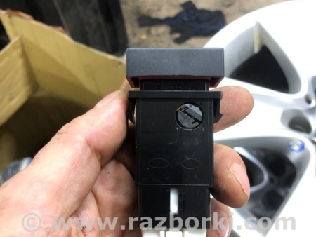 ФОТО Кнопка аварийки для KIA Sorento 1 BL (02-09) Київ
