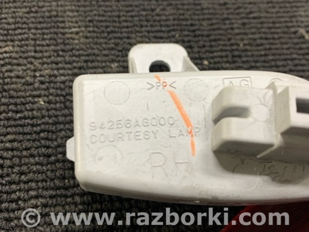 ФОТО Плафон задний правый для Subaru Tribeca B9 (05-08) Київ