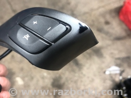 ФОТО Кнопки руля для Subaru Tribeca B9 (05-08) Київ