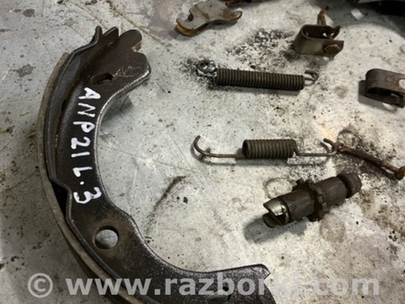 ФОТО Колодки ручника задние левые для KIA Sorento 1 BL (02-09) Київ