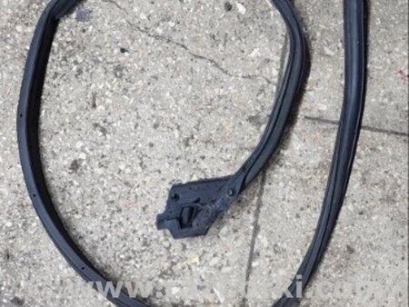 ФОТО Уплотнительная резинка задняя правая для Subaru Legacy IV BL/BP (03-09) Київ