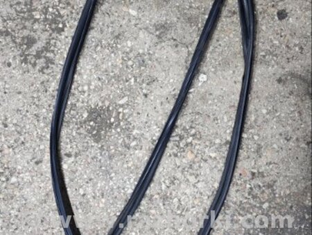 ФОТО Направляющая стекла передняя левая для Subaru Tribeca B9 (05-08) Київ