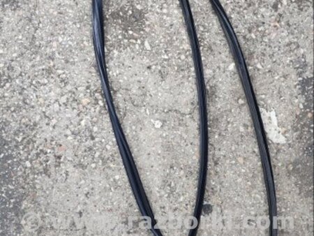 ФОТО Направляющая стекла задняя правая для Subaru Tribeca B9 (05-08) Київ