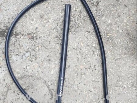 ФОТО Направляющая стекла передняя левая для Hyundai ix35 I LM/EL Tucson (10-17) Київ