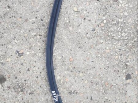 ФОТО Направляющая стекла передняя левая для Hyundai ix35 I LM/EL Tucson (10-17) Київ