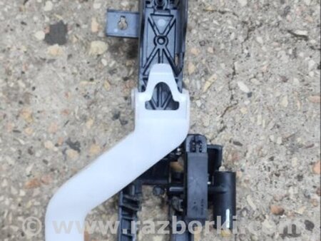 ФОТО Кронштейн ручки дверной задний левый для Hyundai ix35 I LM/EL Tucson (10-17) Київ