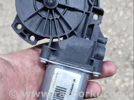 ФОТО Мотор стеклоподъемника задний левый для Hyundai ix35 I LM/EL Tucson (10-17) Київ