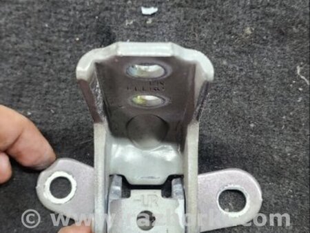 ФОТО Петля двери для Hyundai Santa Fe III DM/NC (12-18) Київ