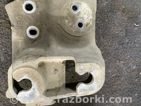ФОТО Кронштейн для Subaru Outback Киев