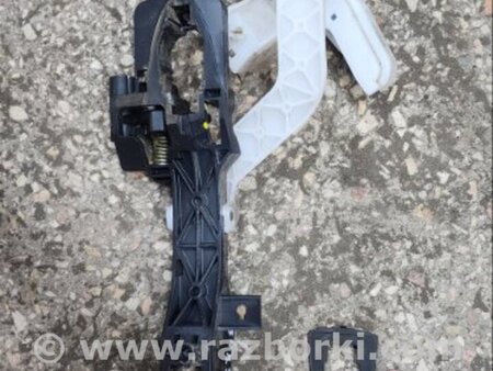 ФОТО Кронштейн ручки дверной задний правый для Hyundai ix35 I LM/EL Tucson (10-17) Київ