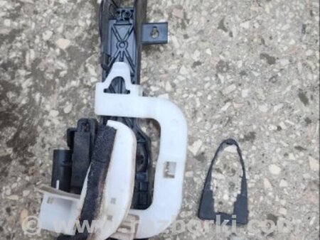 ФОТО Кронштейн ручки дверной передний правый для Hyundai ix35 I LM/EL Tucson (10-17) Київ