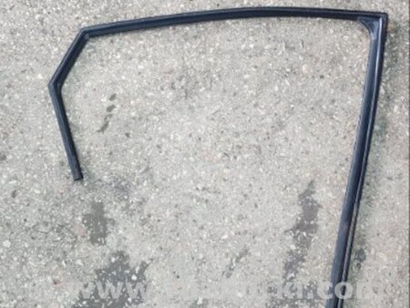 ФОТО Направляющая стекла задняя правая для Hyundai ix35 I LM/EL Tucson (10-17) Київ