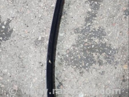 ФОТО Направляющая стекла передняя правая для Hyundai ix35 I LM/EL Tucson (10-17) Київ