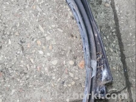 ФОТО Уплотнительная резинка передняя правая для Hyundai ix35 I LM/EL Tucson (10-17) Київ