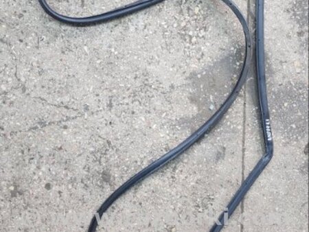 ФОТО Уплотнительная резинка задняя правая для Hyundai ix35 I LM/EL Tucson (10-17) Київ