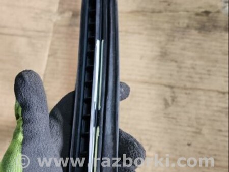 ФОТО Уплотнительная резинка задняя правая для KIA Sorento 1 BL (02-09) Київ