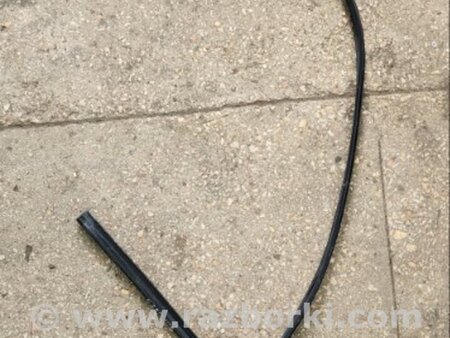 ФОТО Направляющая стекла передняя правая для KIA Sportage SL (10-16) Київ