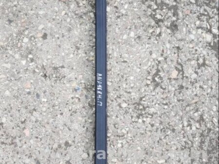 ФОТО Направляющая стекла передняя правая для Hyundai Santa Fe III DM/NC (12-18) Київ