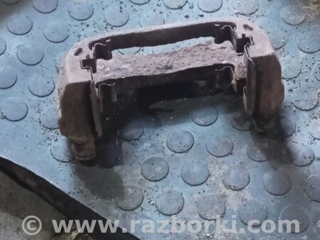 ФОТО Скоба суппорта передняя левая для Subaru Outback III BP/BL (03-09) Київ