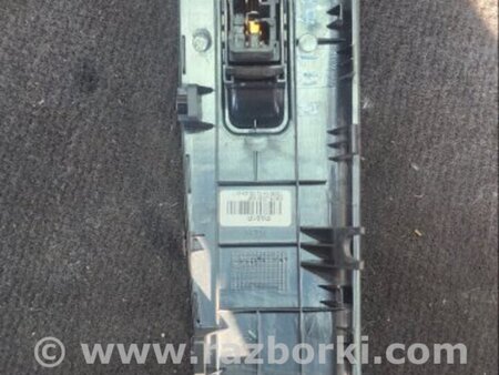 ФОТО Кнопка стеклоподъемника передняя левая для Hyundai ix35 I LM/EL Tucson (10-17) Київ