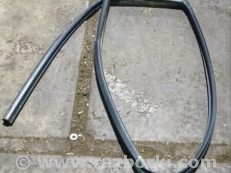 ФОТО Уплотнительная резинка задняя левая для Honda CR-V IV (11-18) Київ