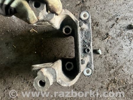 ФОТО Кронштейн передний для Subaru Outback IV BM/BR (09-14) Київ