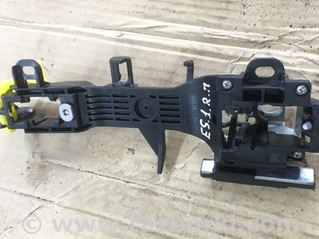 ФОТО Кронштейн ручки дверной для Subaru Outback Киев