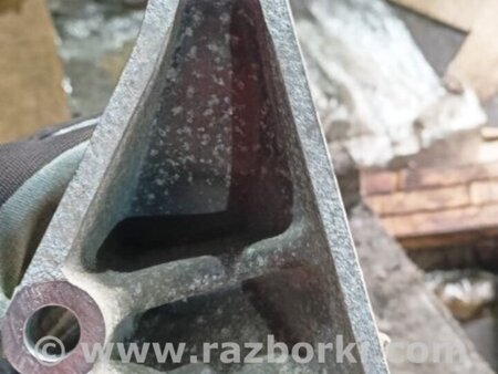 ФОТО Кронштейн правый для Subaru Outback IV BM/BR (09-14) Київ