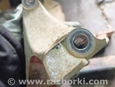 ФОТО Кронштейн правый для Subaru Outback IV BM/BR (09-14) Київ