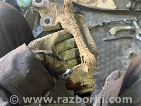 ФОТО Кулак поворотный для Subaru Outback IV BM/BR (09-14) Київ