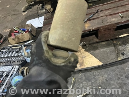 ФОТО Пыльник стойки задний для Subaru Outback IV BM/BR (09-14) Київ